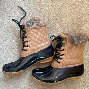 Women’s Tan and Black Quilted Faux-Fur Duck Boots - Rubber Sole